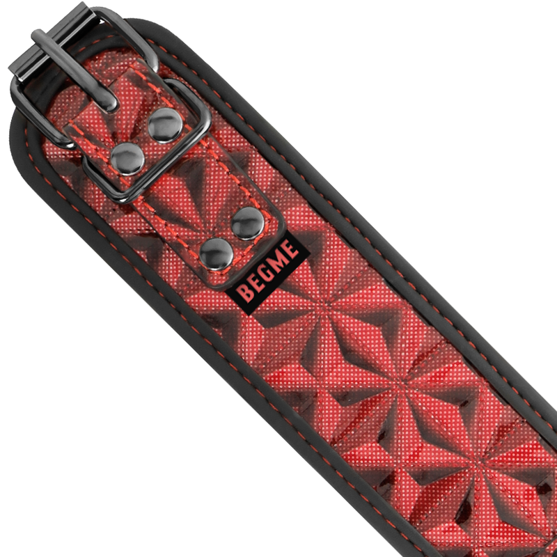 COLLIER ÉDITION ROUGE AVEC PINCES TÉTONS