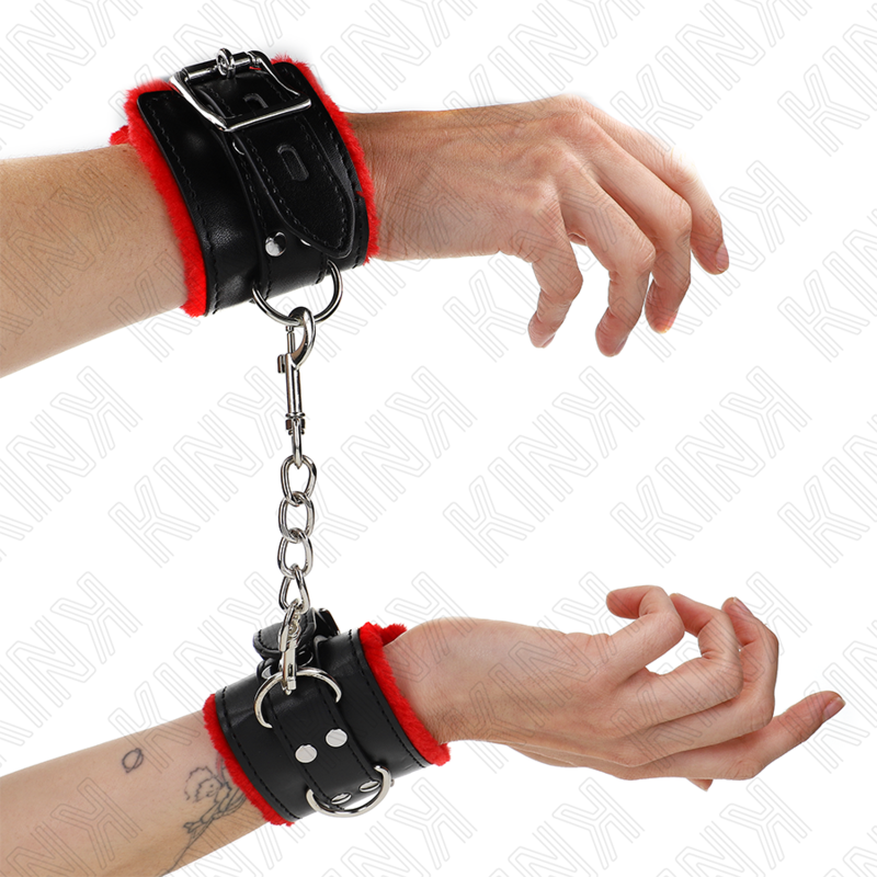 MENOTTES DOUBLÉS DE FOURRURE ROUGE ET NOIR