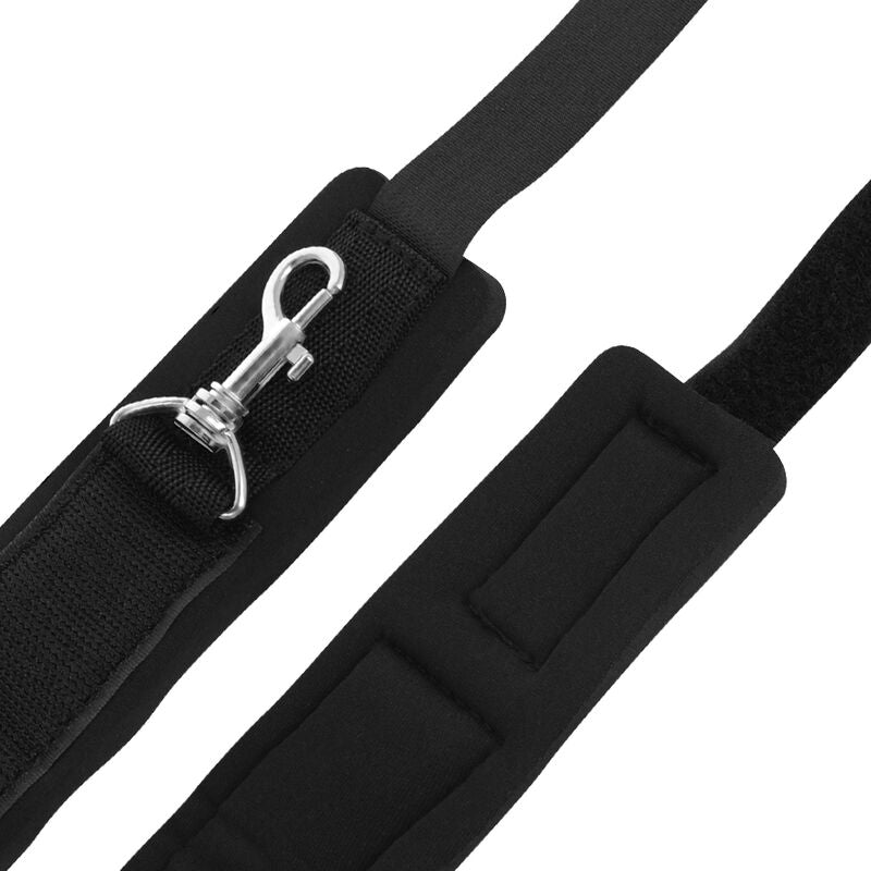 MENOTTES DE PORTE
