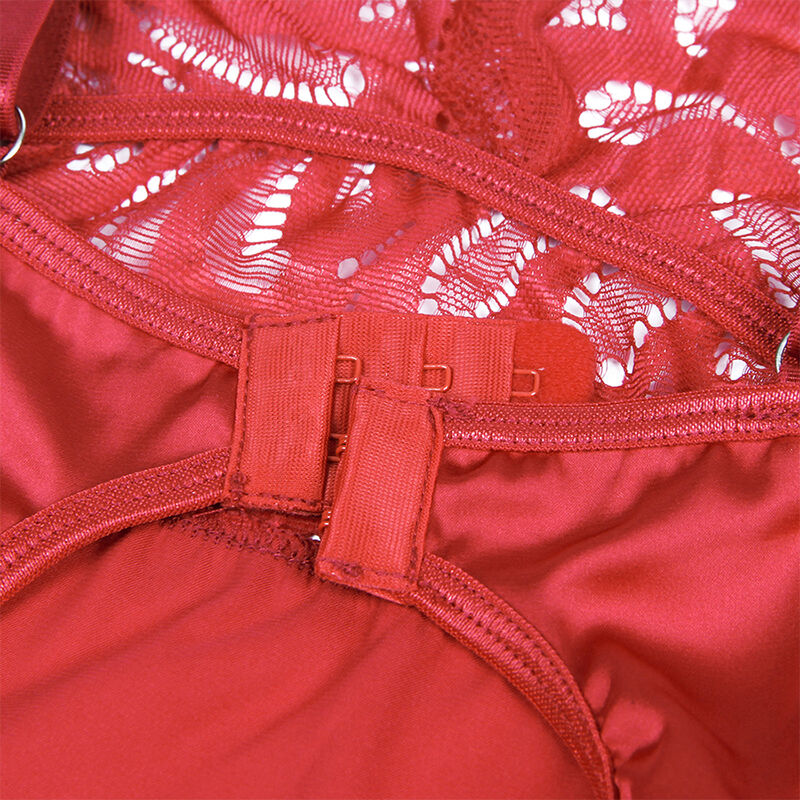 NUISETTE DENTELLE ROUGE DÉTAILS FLORALES