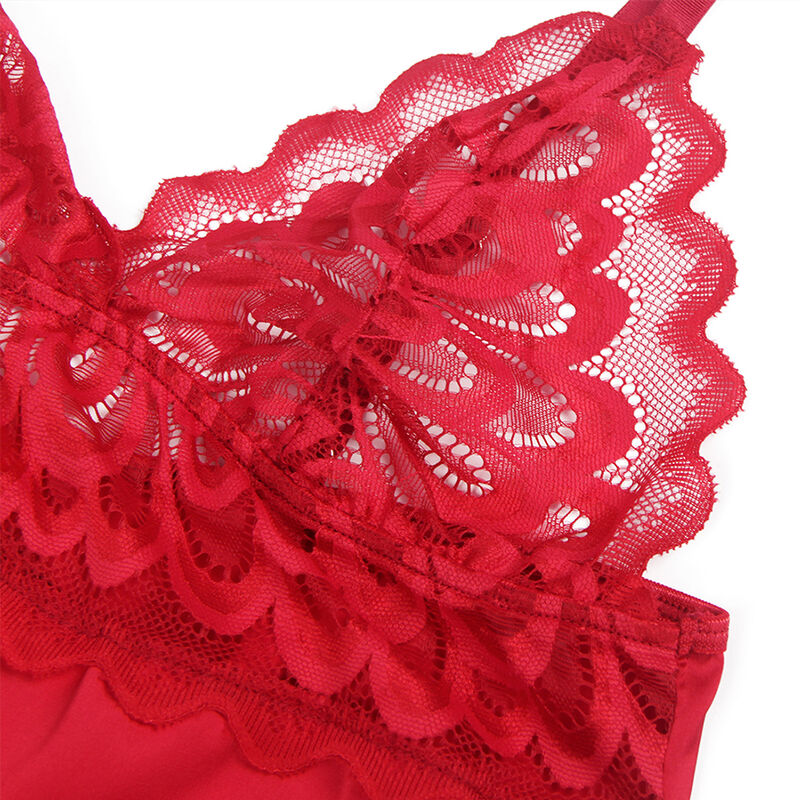 NUISETTE DENTELLE ROUGE DÉTAILS FLORALES